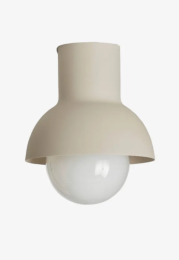 Härlig beige lampa 2026 från CO Bankeryd.