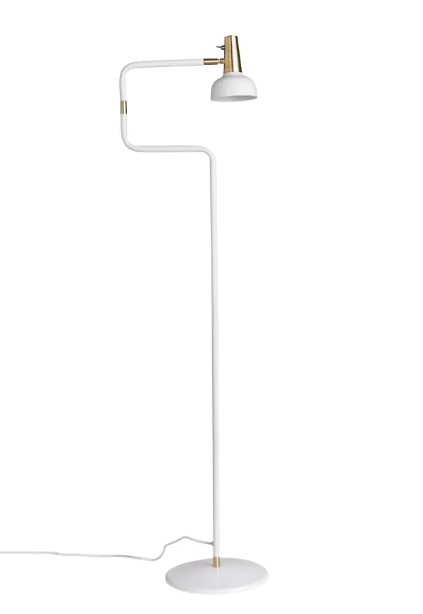 Trendig vit golvlampa 2025 från CO Bankeryd.