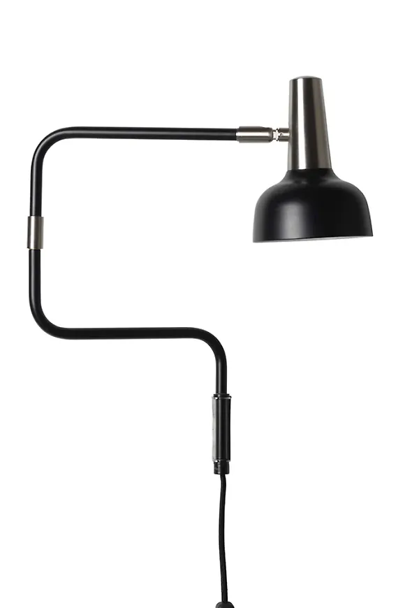 Superfin svart lampa 2025 från CO Bankeryd.