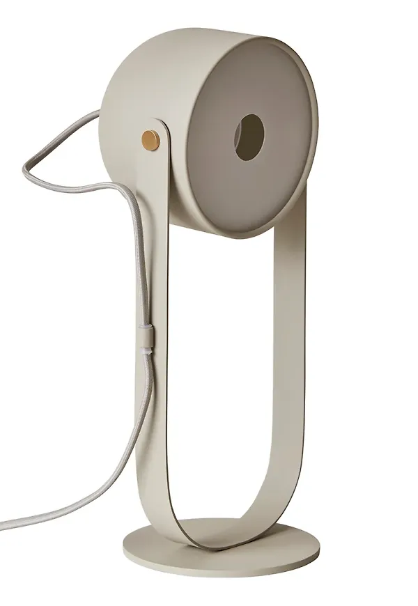 Superfin Lampa som passar bra vid många olika tillfällen.