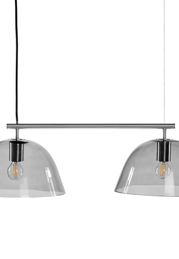 Snygg Lampa som passar bra vid många olika tillfällen.