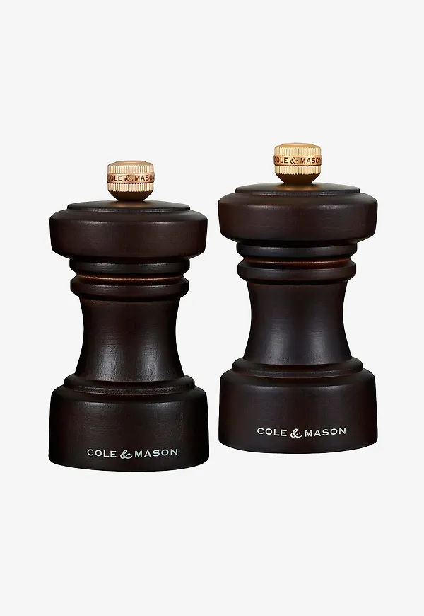 Brun Cole & Mason-pepparkvarn i elegant modell.
