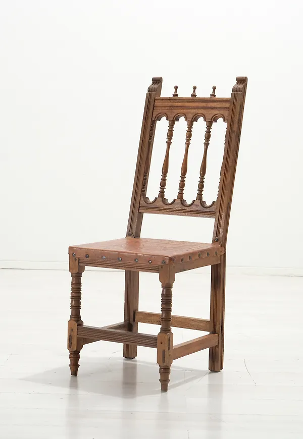 Riktigt snygg brun stol 2025 från No brand.