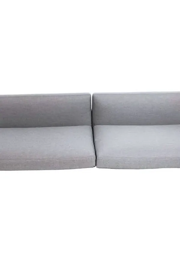 Härlig Soffa som passar bra vid många olika tillfällen.