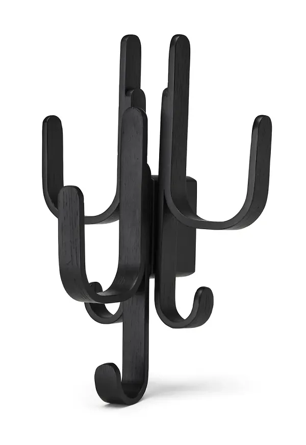 Mysig svart hängare 2025 från Cooee Design.