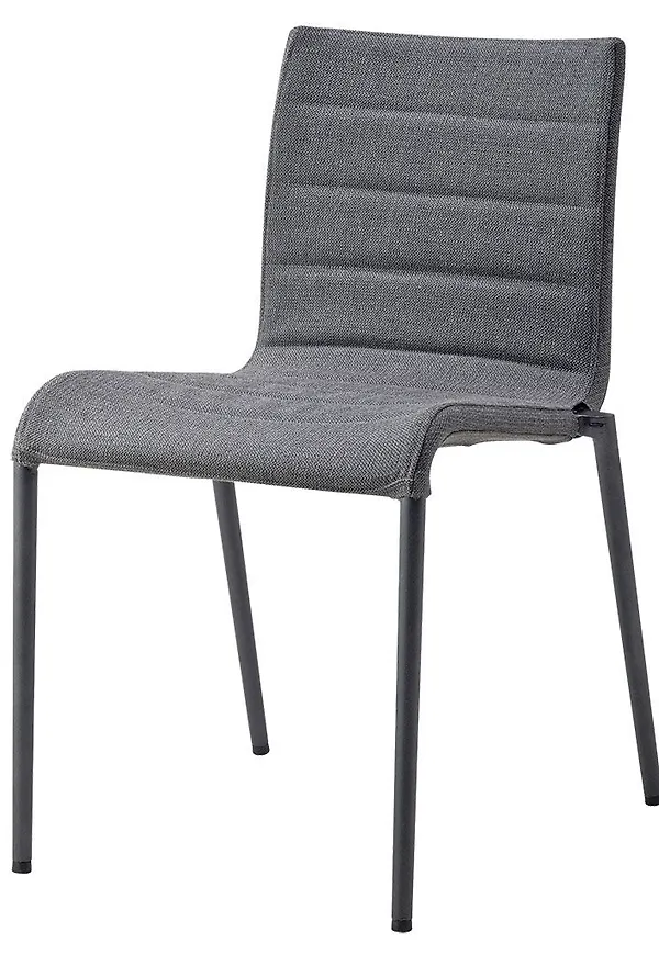 Snygg matstol i aluminium från Cane-Line.