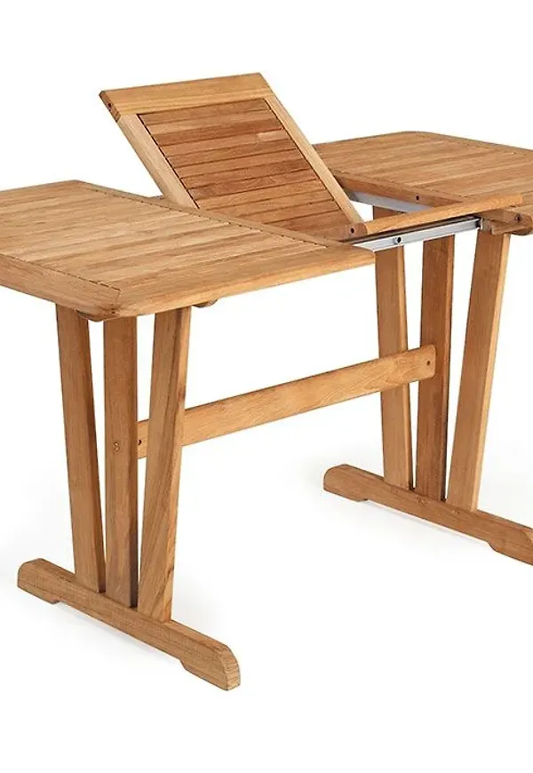 Skön bord som passar bra vid många olika tillfällen.