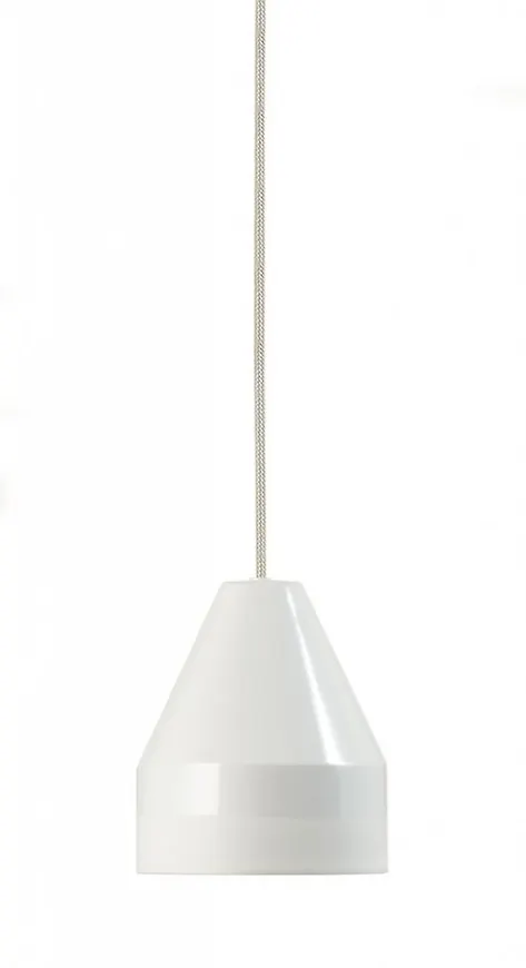Modern lampa 2025 från Dyberg Larsen.