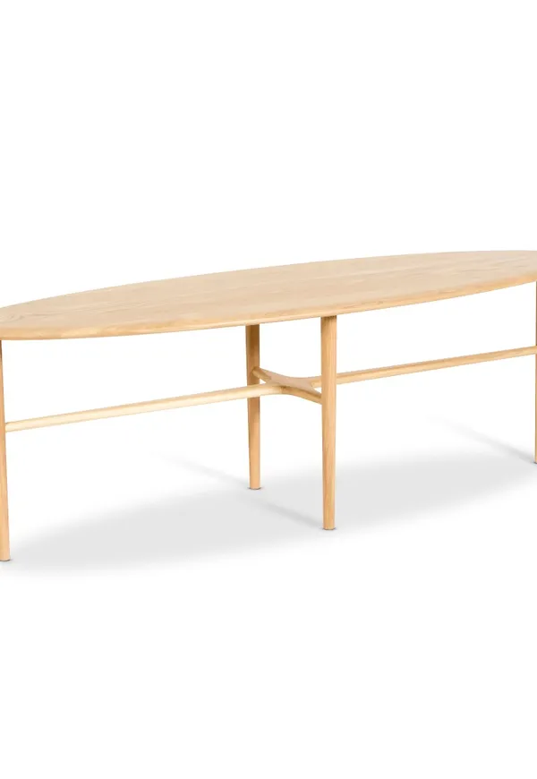 Sidobord i ek som passar perfekt till sommaren 2025!