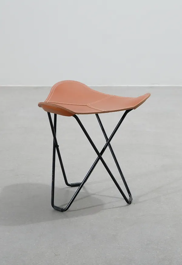 Brun Cuero Design-pall i superfin modell.