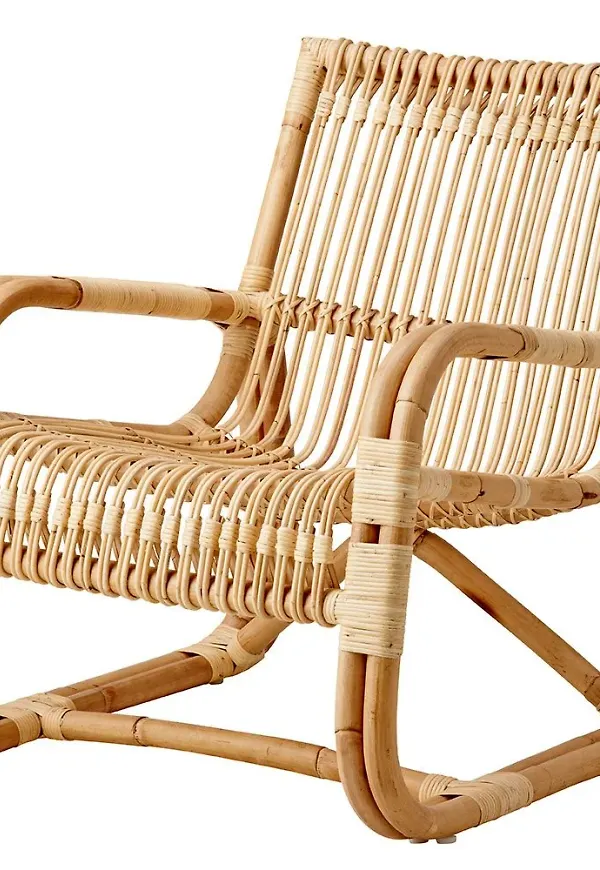 Moderiktig stol 2025 från Cane-Line.