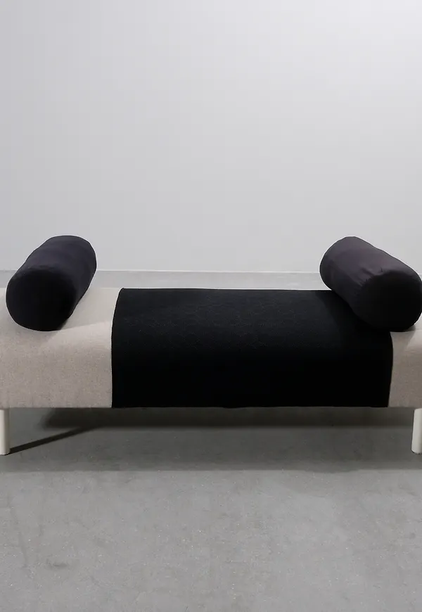 Moderiktig extrasäng 2025 från No brand.