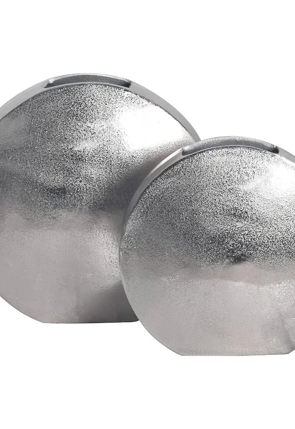 Trendig vas i aluminium från Wohnling.
