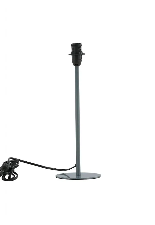 Moderiktig Lampa som passar bra vid många olika tillfällen.