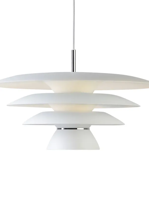 Vit Belid lampa som passar perfekt till sommaren 2025!