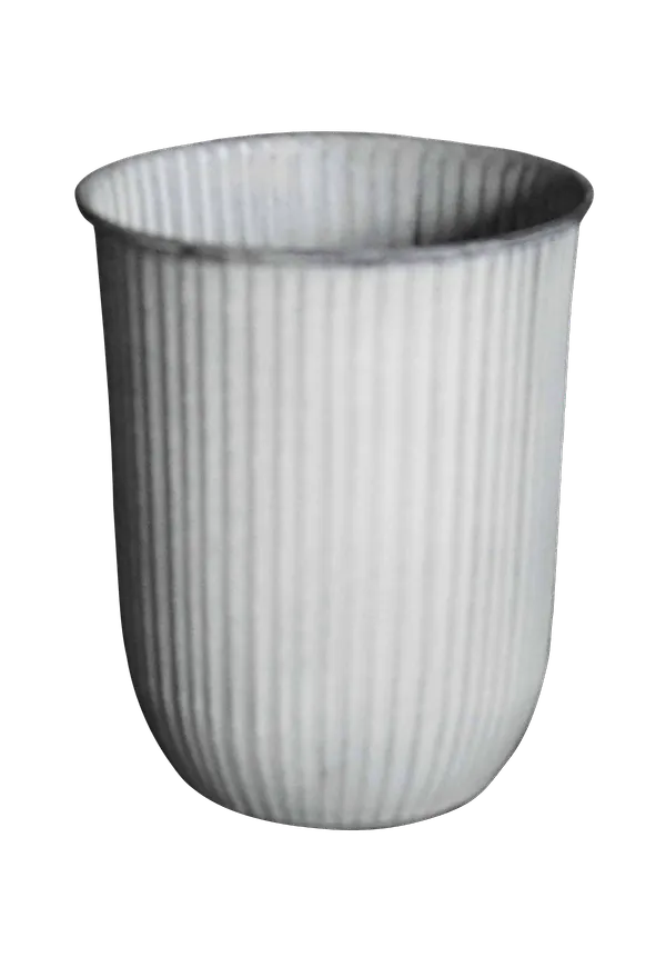 Mysig kruka i järn från DBKD.