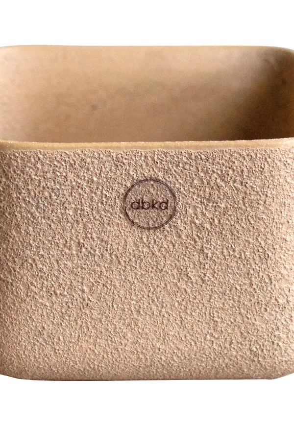 Riktigt snygg beige kruka 2025 från DBKD.