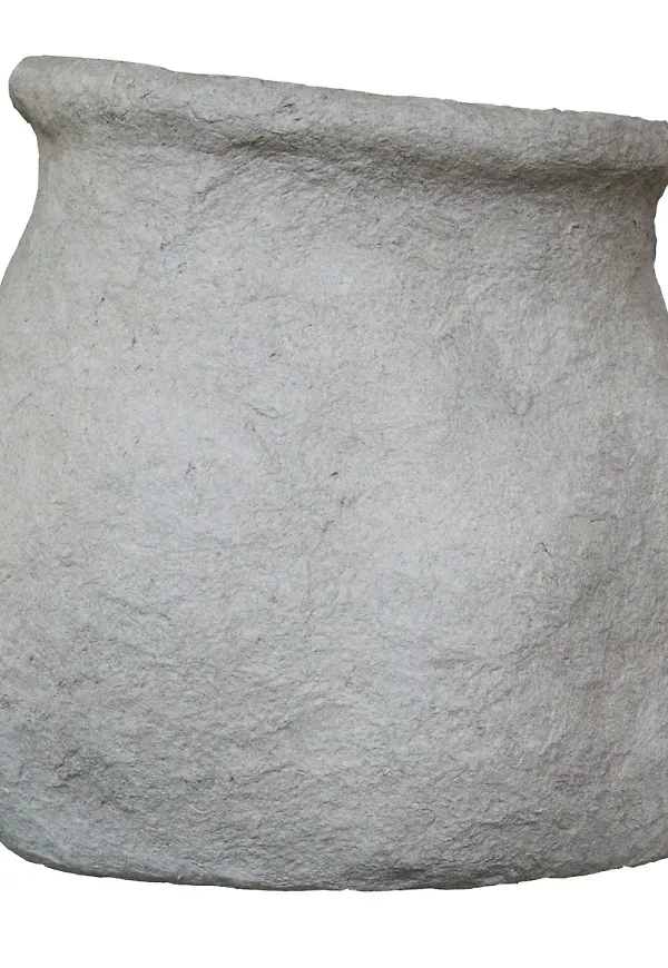 Fantastiskt snygg beige kruka 2025 från DBKD.