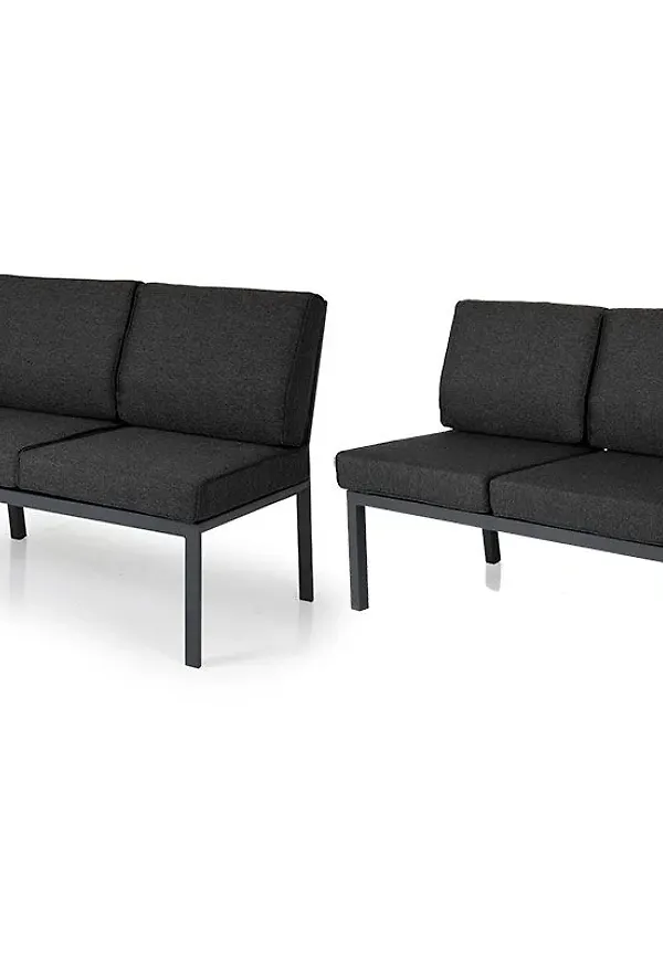 Stilriktig Stol som passar bra vid många olika tillfällen.