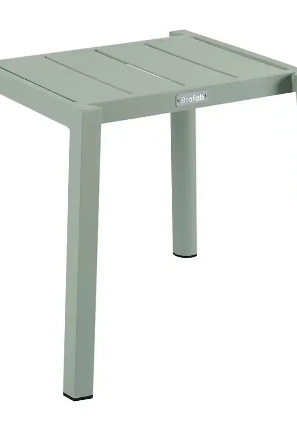 Stilren bord som passar bra vid många olika tillfällen.