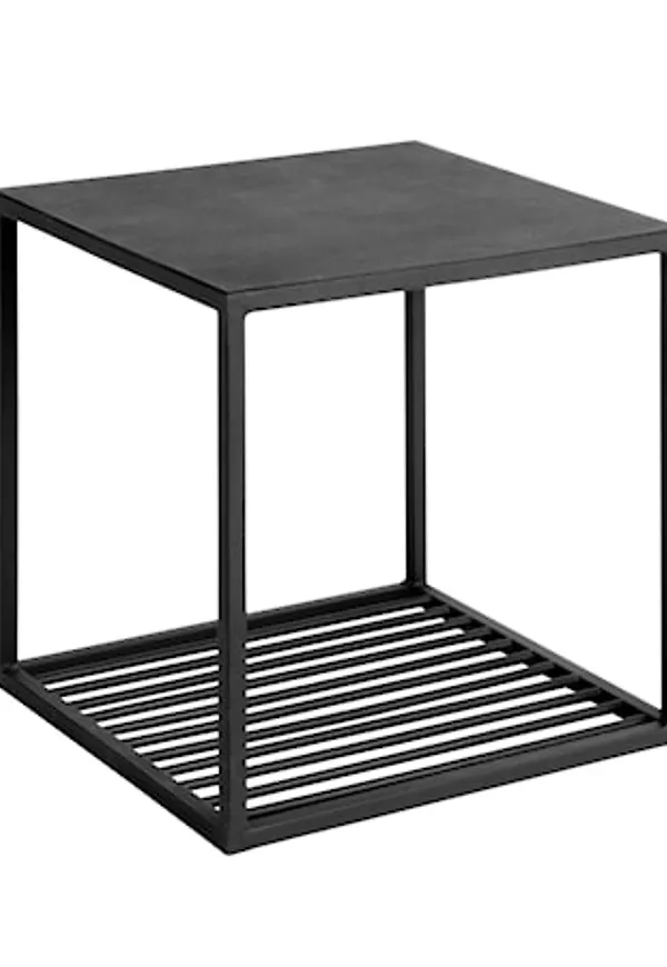 Svart Muubs-järnskåp i stilriktig modell.