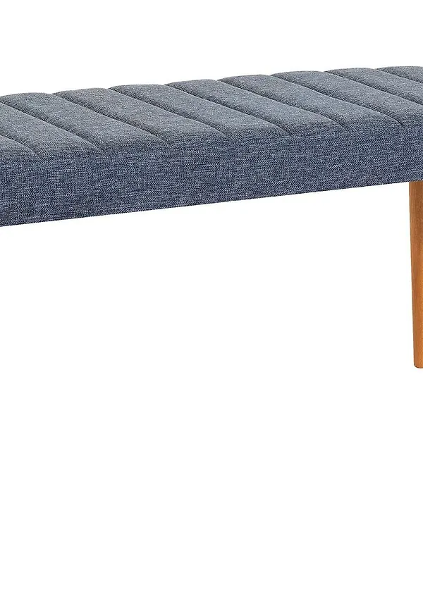 Elegant Bänk som passar bra vid många olika tillfällen.