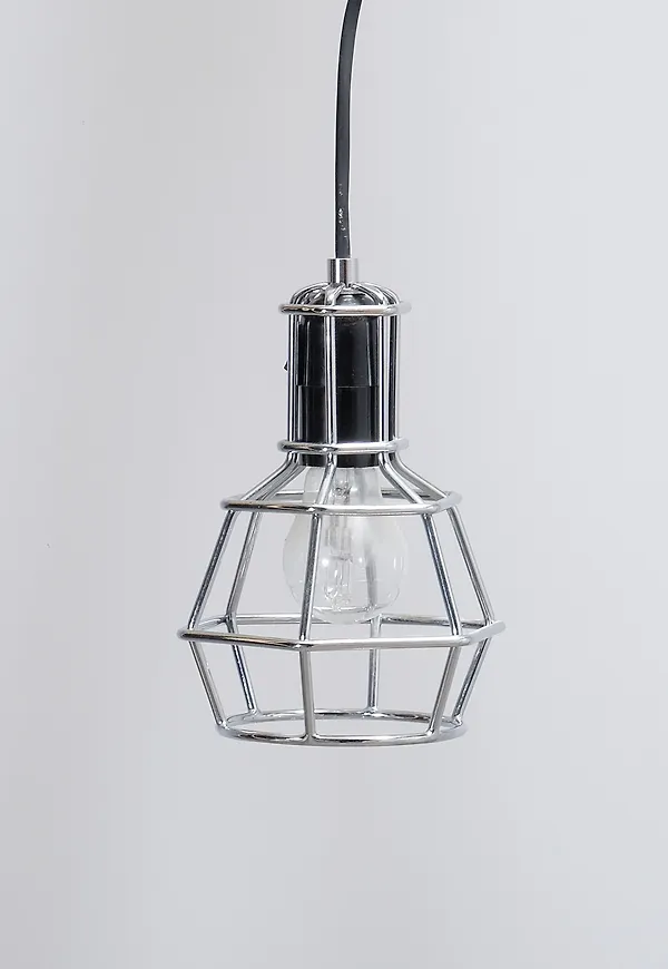Riktigt trendig silver lampa 2025 från Design House Stockholm.