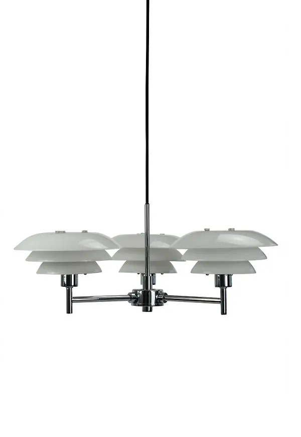 Exklusiv taklampa 2025 från Dyberg Larsen.