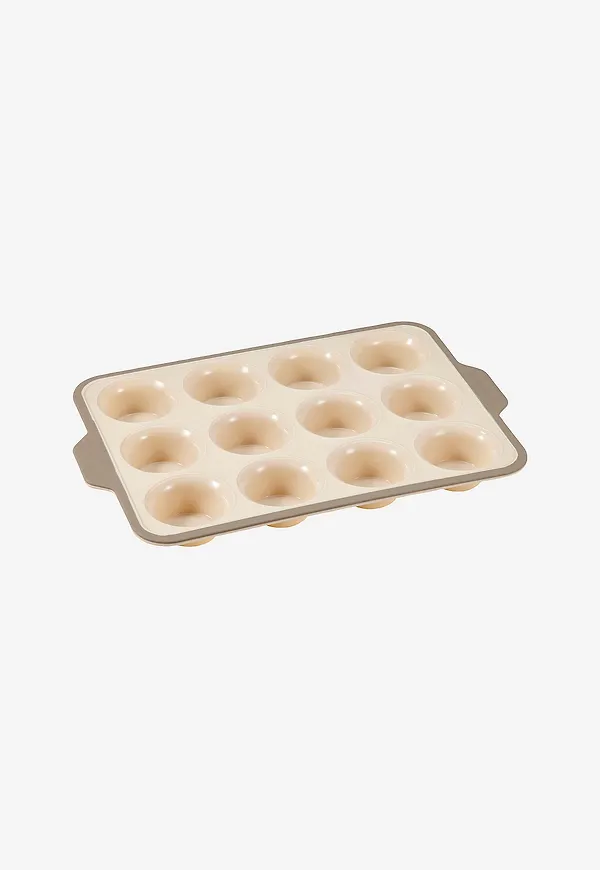 Skön muffinsform i grått från Dorre.