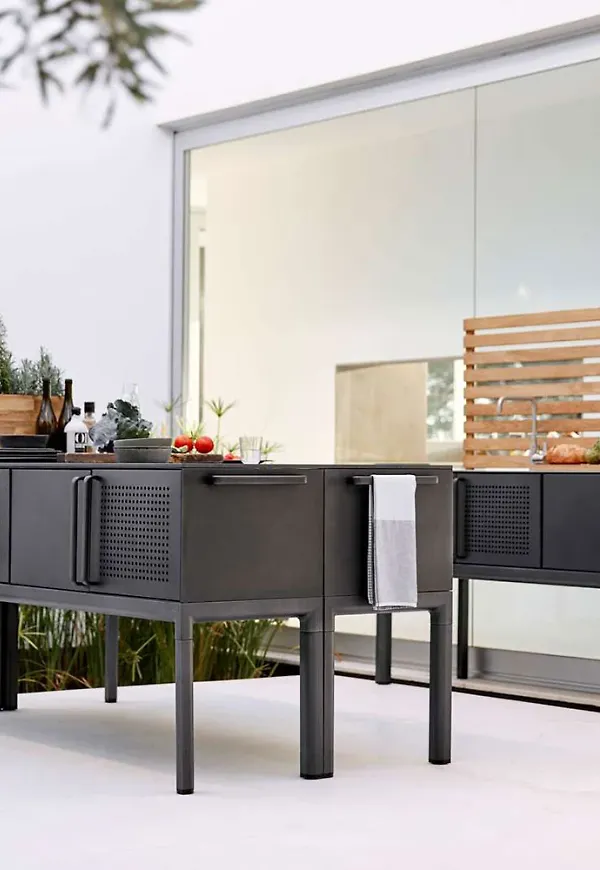 Fantastiskt fin grupp i teak från Cane-Line.