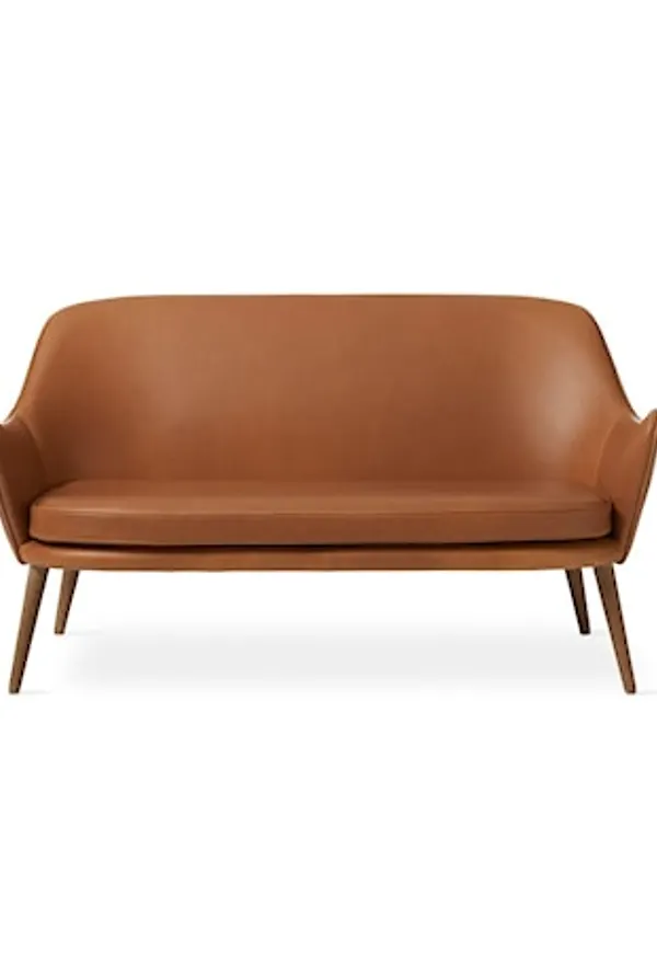 Brun Warm Nordic-soffa i fin modell.