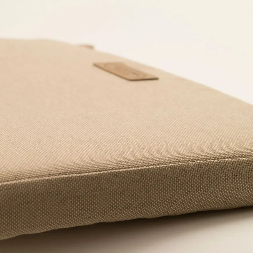 Otroligt fin fåtölj 2025 från Grythyttan Stålmöbler.