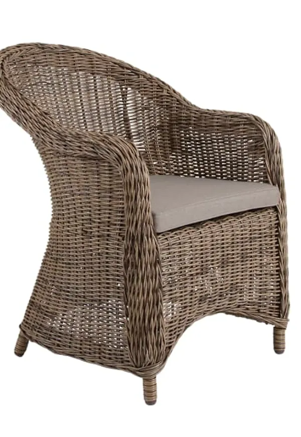 Brun Brafab-matstol i jättefin modell.