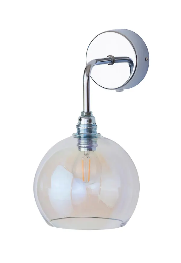 Riktigt snygg silver lampa 2026 från EBB & FLOW.