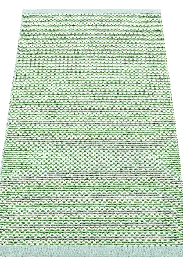 Supersnygg matta 2025 från Pappelina.