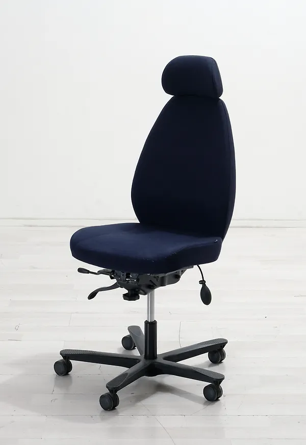 Exklusiv kontorsstol 2025 från EFG.