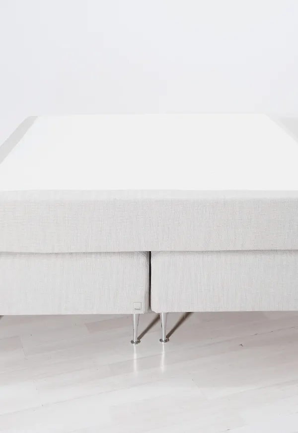 Fin kontinentalsäng 2025 från No brand.