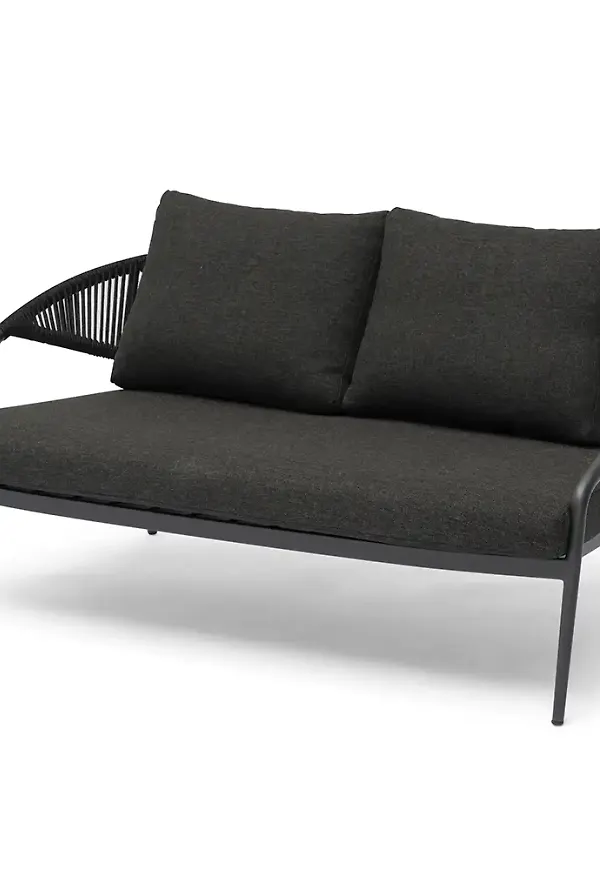 Fantastiskt snygg aluminiumsoffa 2025 från Hillerstorp.