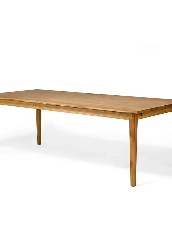 Supersnygg matbord i ek från Torkelson.