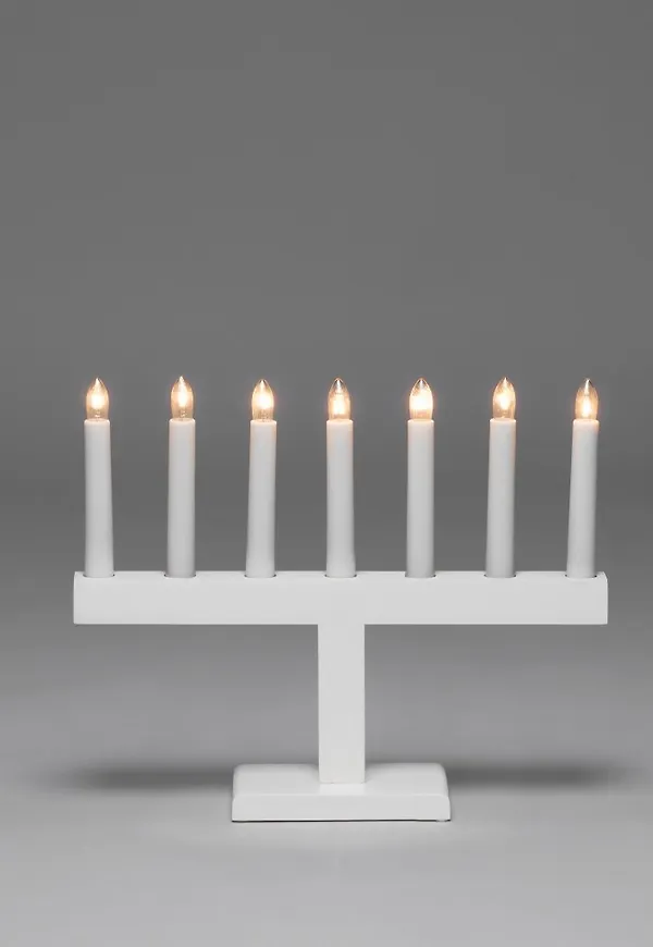 Riktigt snygg Lampa som passar bra vid många olika tillfällen.