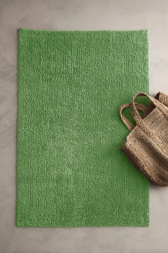 Härlig badrumsmatta i grönt från Ellos.