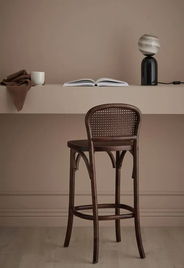 Exklusiv Stol som passar bra vid många olika tillfällen.