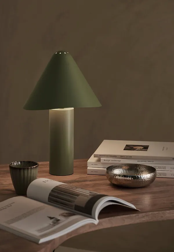 Ellos lampa som passar perfekt till sommaren 2025!