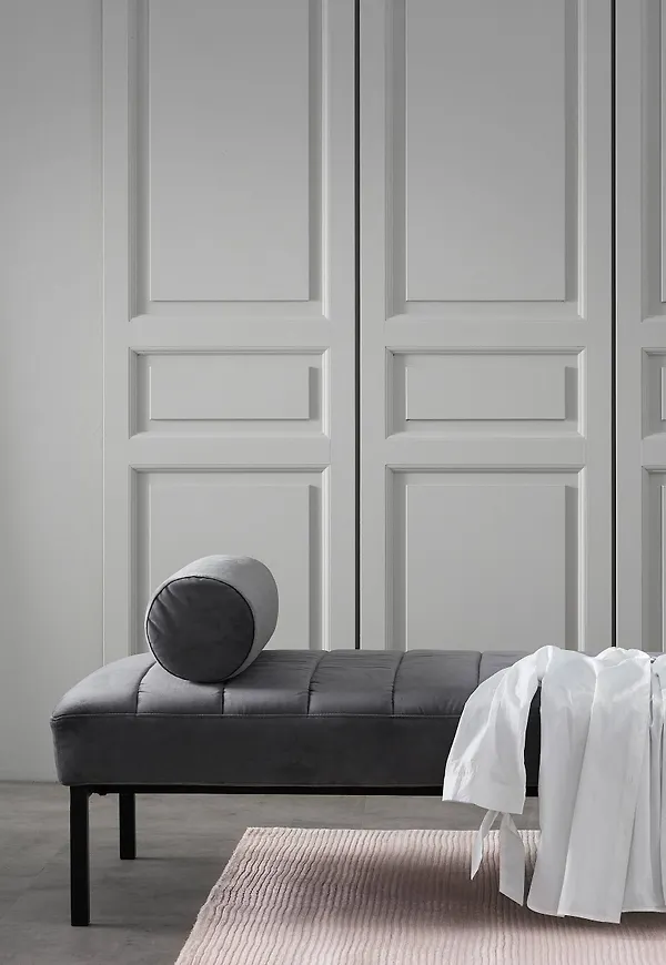 Exklusiv beställ i grått från Ellos.