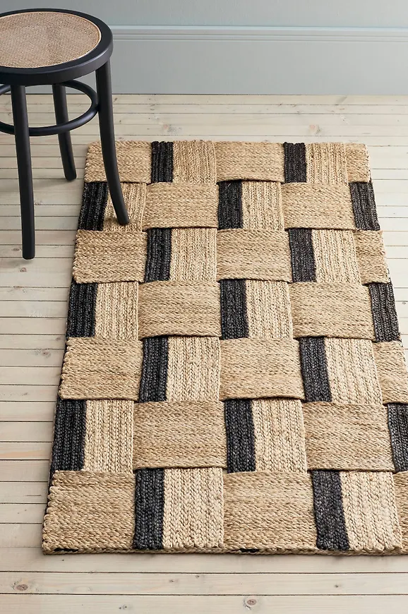 Moderiktig dörr 2025 från Ellos.