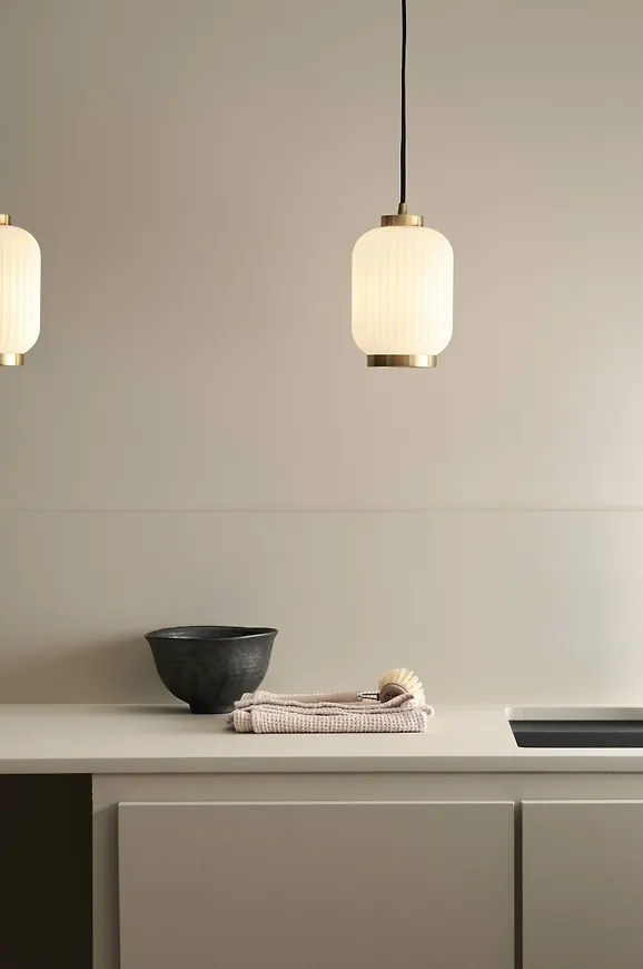 Riktigt fin lampa 2025 från Ellos.