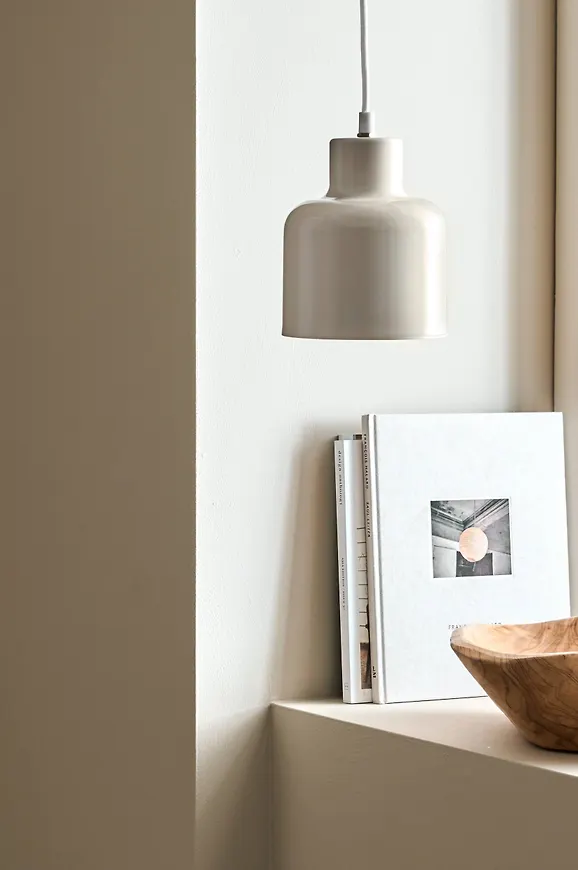 Snygg fönsterlampa 2025 från Ellos.