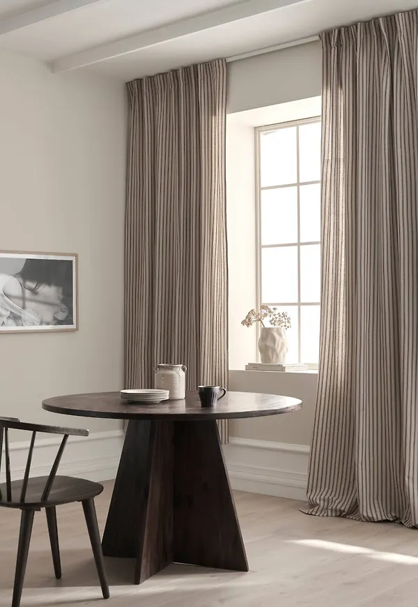 Stilriktig bomullsgardin 2025 från Ellos.