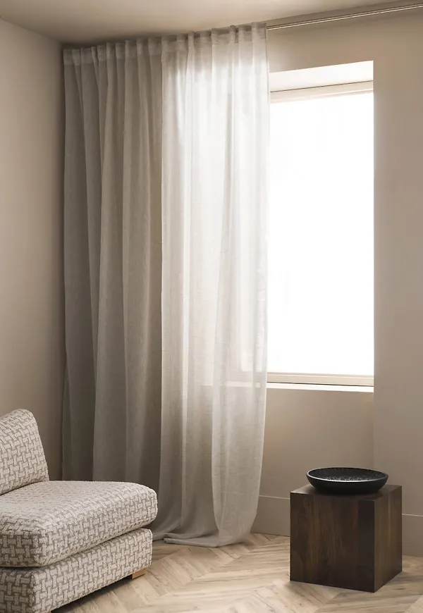 Riktigt trendig Gardin som passar bra vid många olika tillfällen.