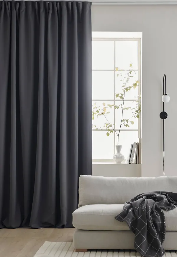 Mörkläggningsgardin som passar perfekt till våren 2025!